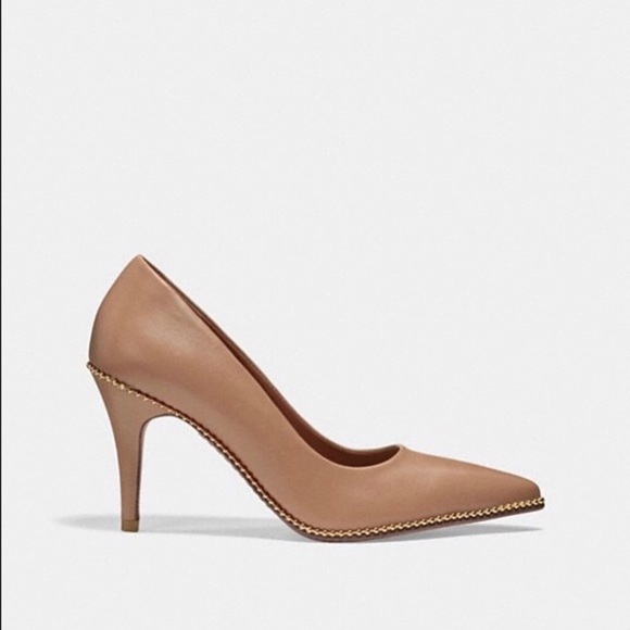 Coach Shoes - Coach NWT Size 8 ballchain nude pumps